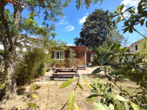 Chalet Beziers jardin feuille