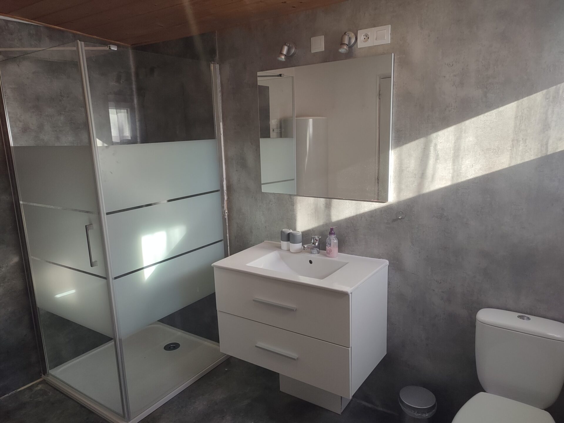 Chalet Beziers bain douche